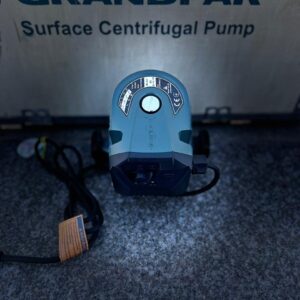 GRANDFAR GS 25-12-180 İsti Su Dövriyyə Nasosu modeli, müasir istilik sistemləri üçün nəzərdə tutulmuş yüksək performanslı isti su dövriyyə nasosudur. Bu nasos kombi, radiator, isti döşəmə və mərkəzi istilik sistemlərində isti suyun fasiləsiz və sabit dövranını təmin edir. Yüksək təzyiq və güclü mühərrik sayəsində geniş sahələrdə belə suyun bərabər paylanmasına imkan yaradır. GRANDFAR brendi dövriyyə nasosları sahəsində beynəlxalq səviyyədə tanınan istehsalçılardandır. GS 25-12-180 modeli, enerji səmərəliliyi, səssiz işləmə və uzunömürlü konstruksiya ilə fərqlənir. Nasosun üçpilləli sürət idarəetmə sistemi istifadəçiyə ehtiyacdan asılı olaraq axın və təzyiqi tənzimləmək imkanı yaradır. Bu xüsusiyyət kombi və istilik sistemlərinin daha effektiv və qənaətli işləməsini təmin edir. Texniki göstəricilər: Model: GRANDfar GS 25-12-180 Gərginlik: 220V / 50Hz Güc (W): 245W (III), 220W (II), 145W (I) Maksimal qaldırma hündürlüyü (Hmax): 12 m Maksimal axın: 4.5 m³/saat İstilik dözümlülüyü: TF110°C Qorunma dərəcəsi: IP44 İzolyasiya sinfi: Class F Quraşdırma uzunluğu: 180 mm Maksimal təzyiq: 1.0 MPa İstifadə sahələri: Kombi və radiator sistemlərində isti su dövriyyəsi İsti döşəmə və mərkəzi istilik xətləri Qazanxana və istilik mərkəzlərində sirkulyasiya Yaşayış və sənaye binalarında su dövriyyə sistemləri İstilik və isti su təchizatı sistemlərində dövranın sabit saxlanılması GRANDFAR GS 25-12-180 dövriyyə nasosu, uzunömürlü, səssiz və etibarlı işləməsi ilə istilik sisteminizdə sabit sirkulyasiya təmin edir. ⚠️ Qeyd: Nasosu quru vəziyyətdə işlətmək qadağandır – bu, mühərrikin sıradan çıxmasına səbəb ola bilər. Əlaqə və sifariş üçün: NetaGroup MMC Ünvan: Əhməd Rəcəbli 219, Bakı, Azərbaycan Telefon: +99451 390 15 63 Veb sayt: www.netagroup.az